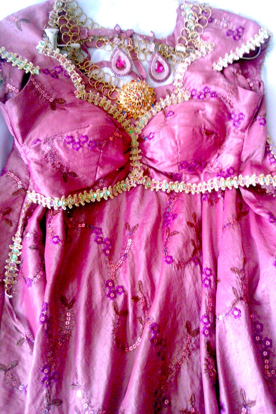 Индийские костюм на прокат.jpg