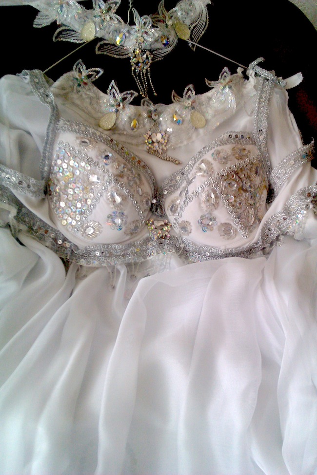 в аренду индийские костюмы.jpg